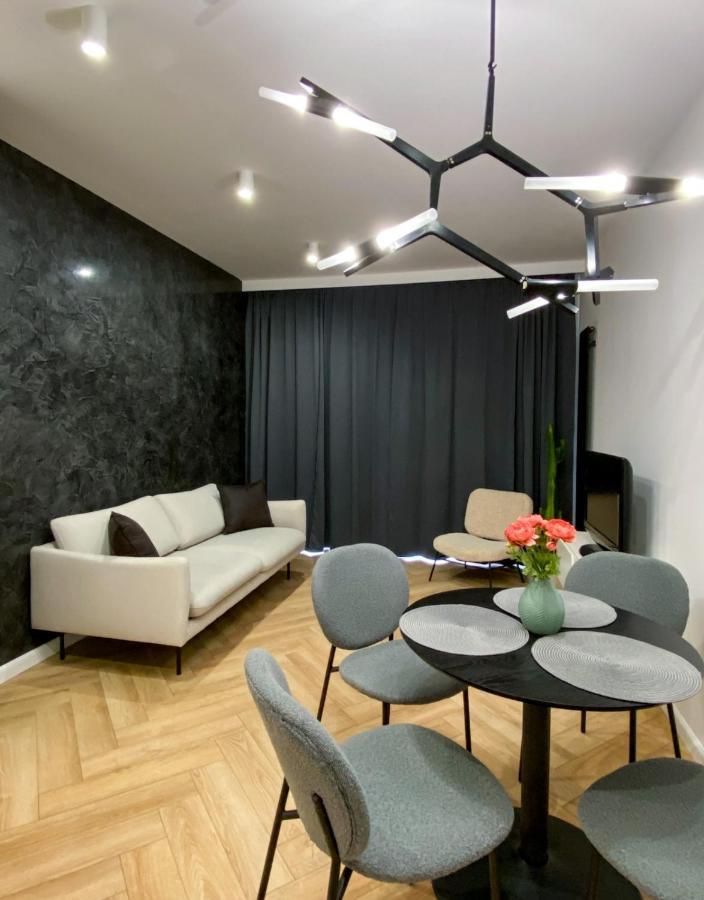Apartament Family Zwierzyniecka بوزنان المظهر الخارجي الصورة